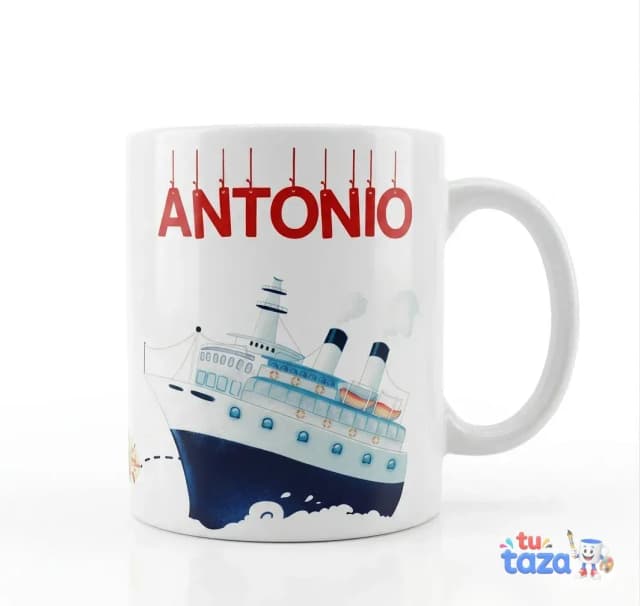 Taza personalizada con ilustración de crucero de lujo y nombre Antonio en letras grandes, regalo original para amante de los viajes en barco