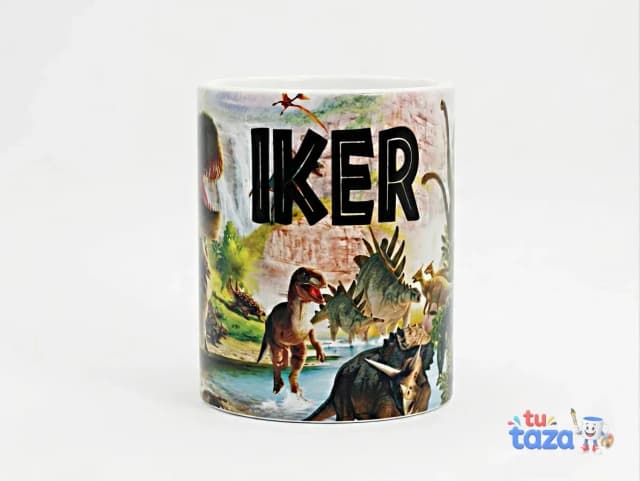 Taza personalizada con ilustración de dinosaurios y nombre Iker en grande, regalo original para niños fans de los dinosaurios