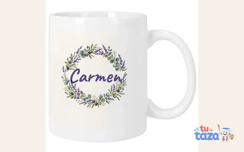 Taza personalizada con el nombre Carmen, corona de lavanda y eucalipto