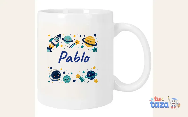 Taza infantil personalizada con el nombre Pablo, cohetes y planetas